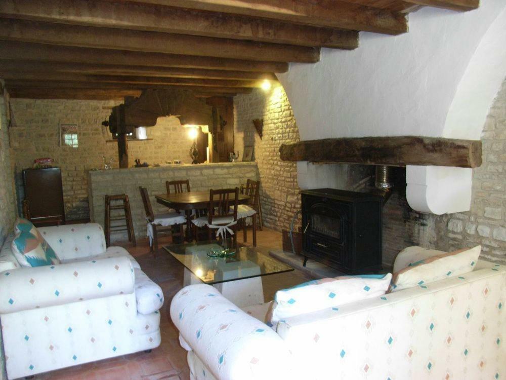Le Logis De L'Espoir Bed & Breakfast Jauldes Exterior photo